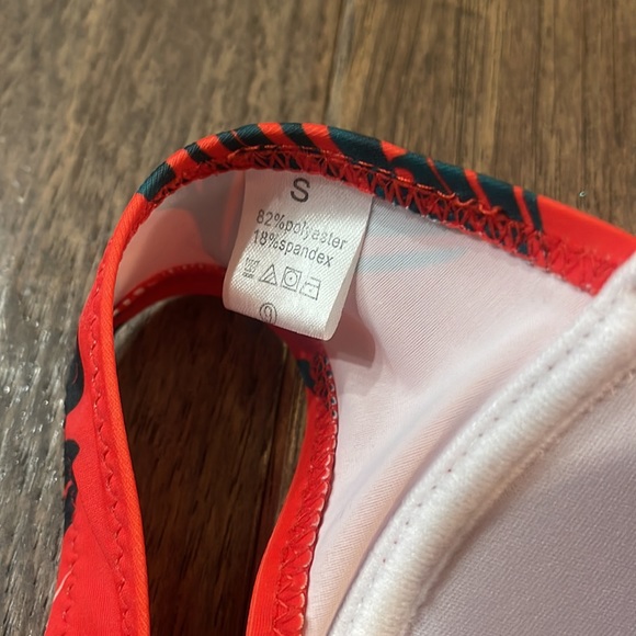 Bathing suit top - Picture 4 of 4